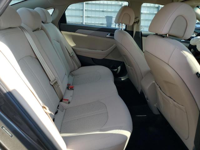 2017 HYUNDAI SONATA SE 5NPE24AF8HH522013