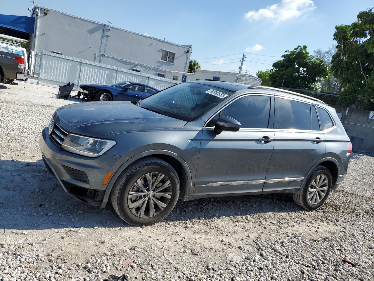 VOLKSWAGEN TIGUAN SE
