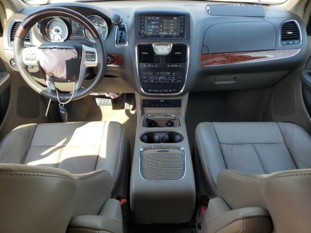 2016 CHRYSLER TOWN & COU - 2C4RC1GG2GR222675