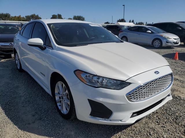 3FA6P0LU3KR110540 Ford FUSION SE