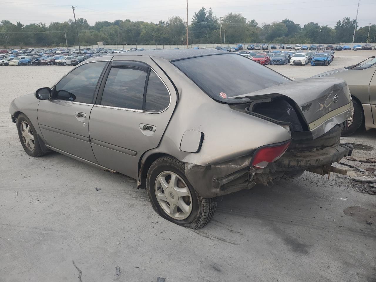 1N4DL01D31C156579 2001 Nissan Altima Xe