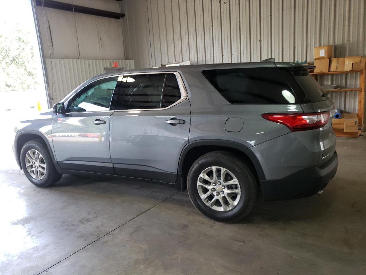 1GNERFKW3MJ217131 Chevrolet Traverse L 2