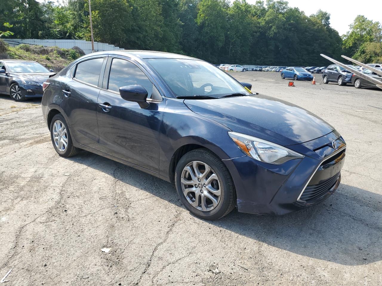 3MYDLBYV1JY308761 TOYOTA YARIS 2018