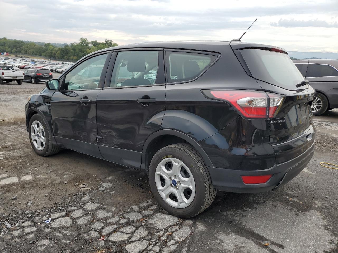 1FMCU0F74HUA67870 FORD ESCAPE 2017
