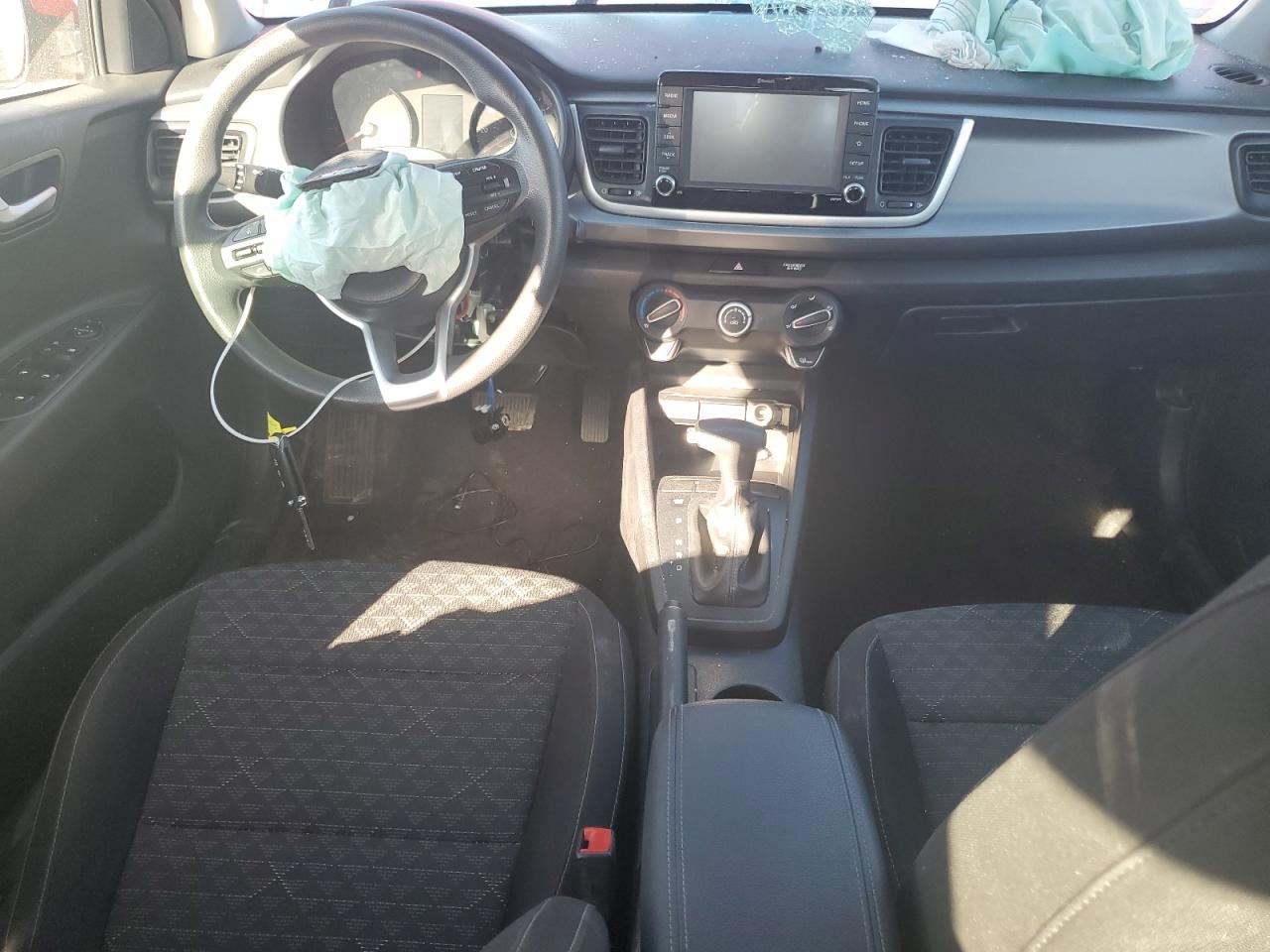 3KPA24AB2KE213337 KIA RIO 2019