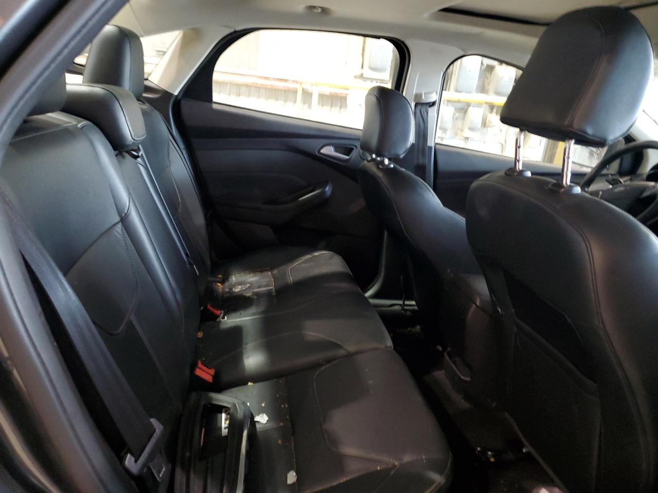 1FADP3J27HL238202 FORD FOCUS 2017