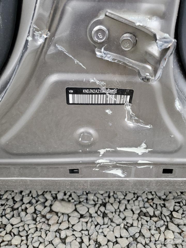 KNDJN2A21G7357304 2016 Kia Soul