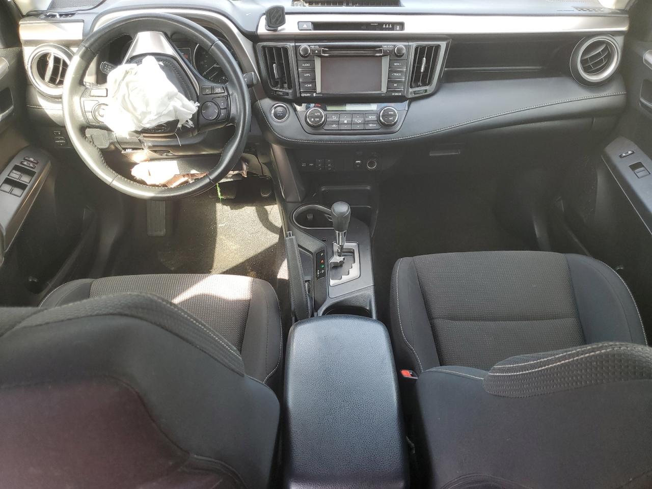 JTMRFREV9JJ235944 TOYOTA RAV4 2018