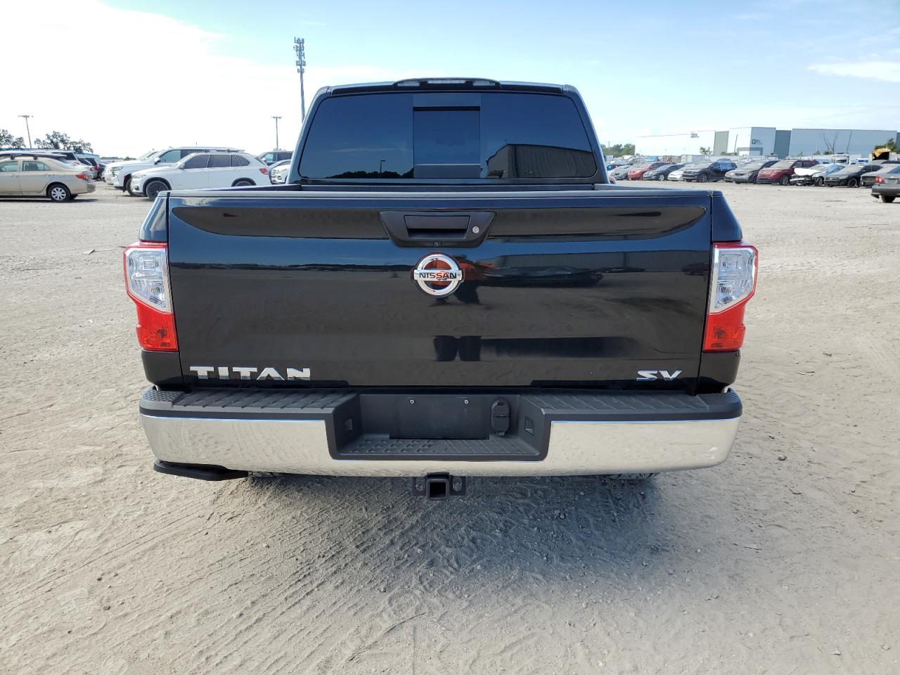 1N6AA1EK3JN545290 NISSAN TITAN 2018