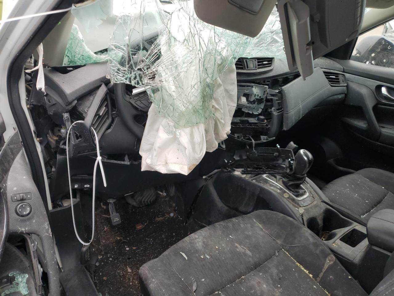 KNMAT2MVXHP561922 NISSAN ROGUE 2017