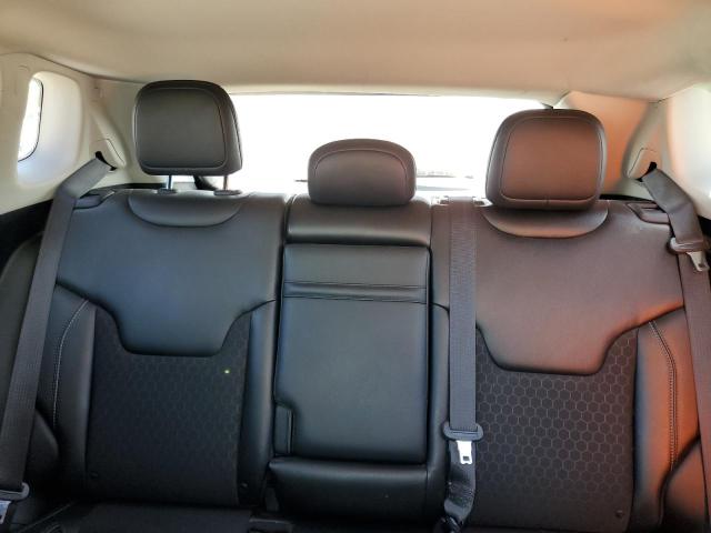 3C4NJCBB9JT377157 Jeep Compass Latitude