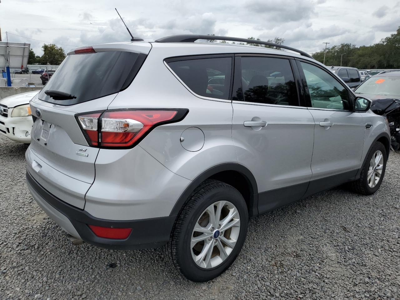 1FMCU0GD3JUD16976 FORD ESCAPE 2018