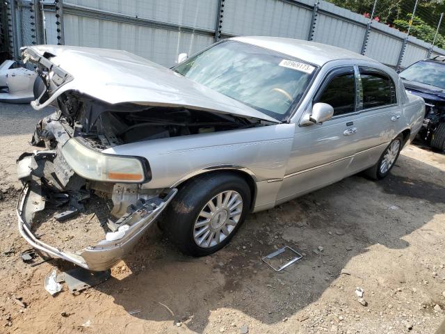 2003 Lincoln Town Car Signature