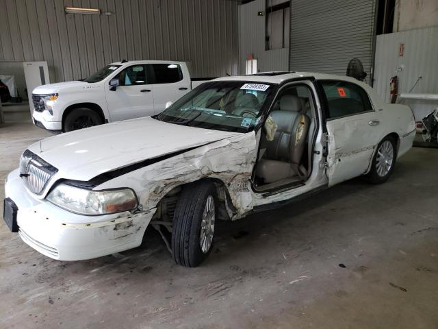 2004 Lincoln Town Car Ultimate