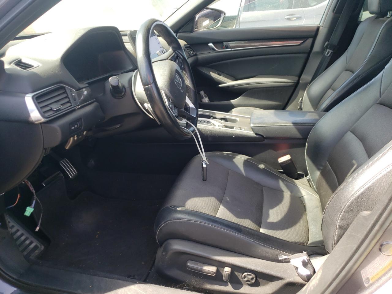1HGCV2F37JA043260 HONDA ACCORD 2018