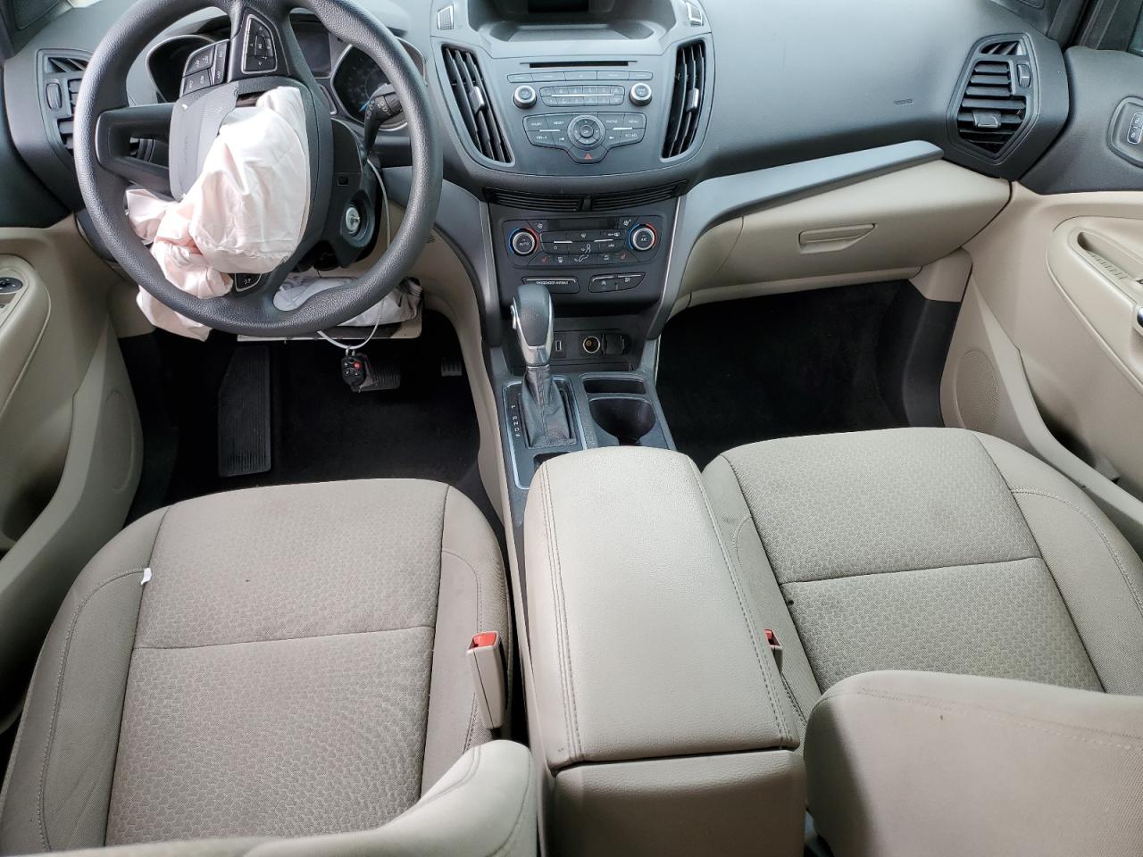 1FMCU0GDXJUC18107 FORD ESCAPE 2018