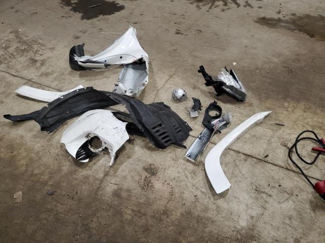 2015 TOYOTA 4RUNNER SR - JTEBU5JR2F5232422