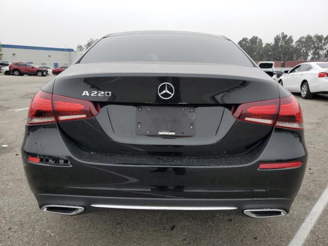 WDD3G4EB3KW002227 Mercedes-Benz A 220