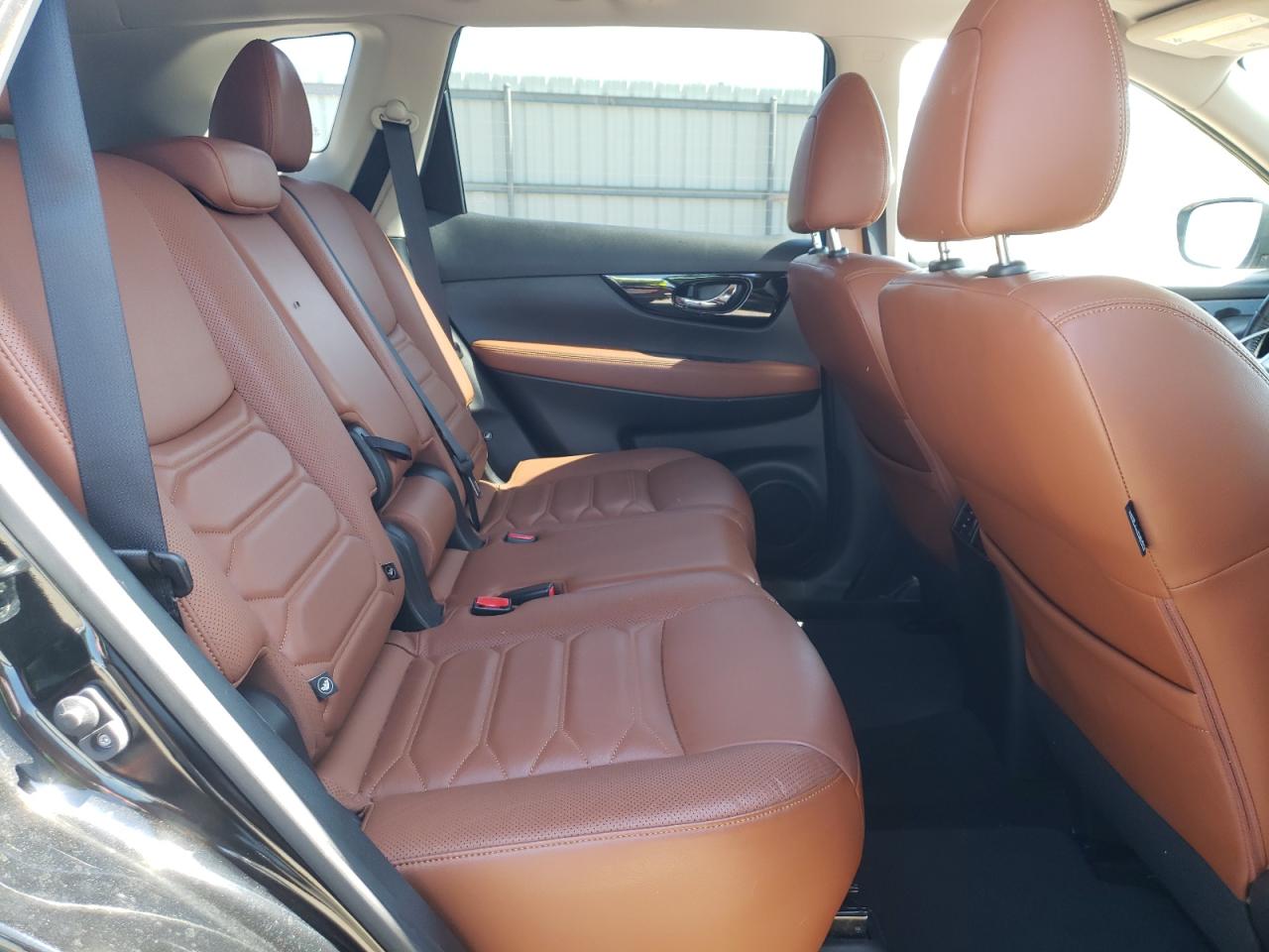 JN8AT2MV1JW346221 NISSAN ROGUE 2018