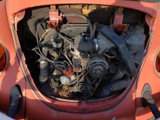 1572092123 | 1977 Volkswagen beetle