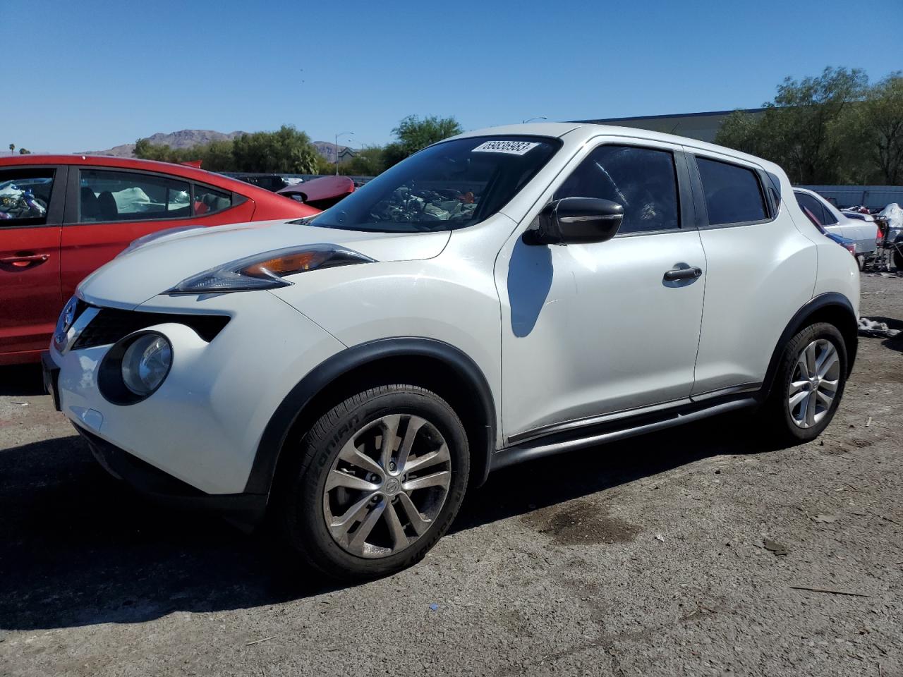 2015 Nissan Juke S vin: JN8AF5MV4FT566230