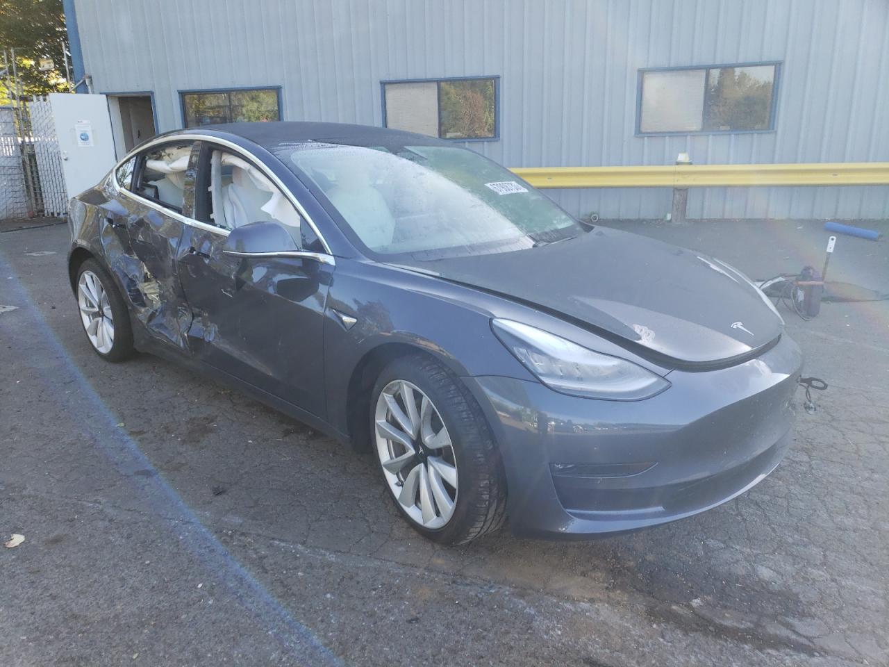 2020 Tesla Model 3 vin: 5YJ3E1EB9LF622455