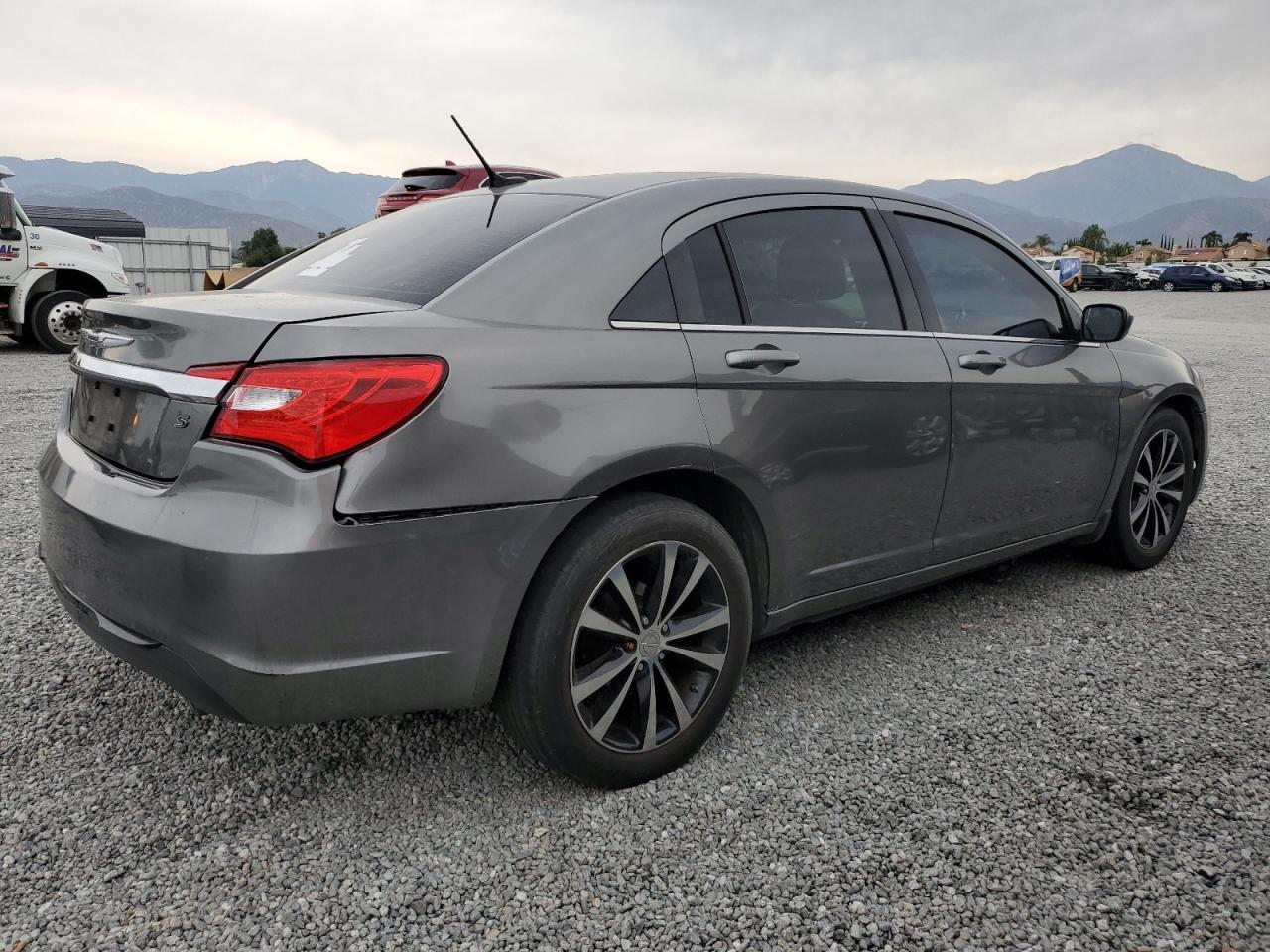 1c3ccbcg7dn506950 1C3CCBCG7DN506950 2013 Chrysler 200 Limited