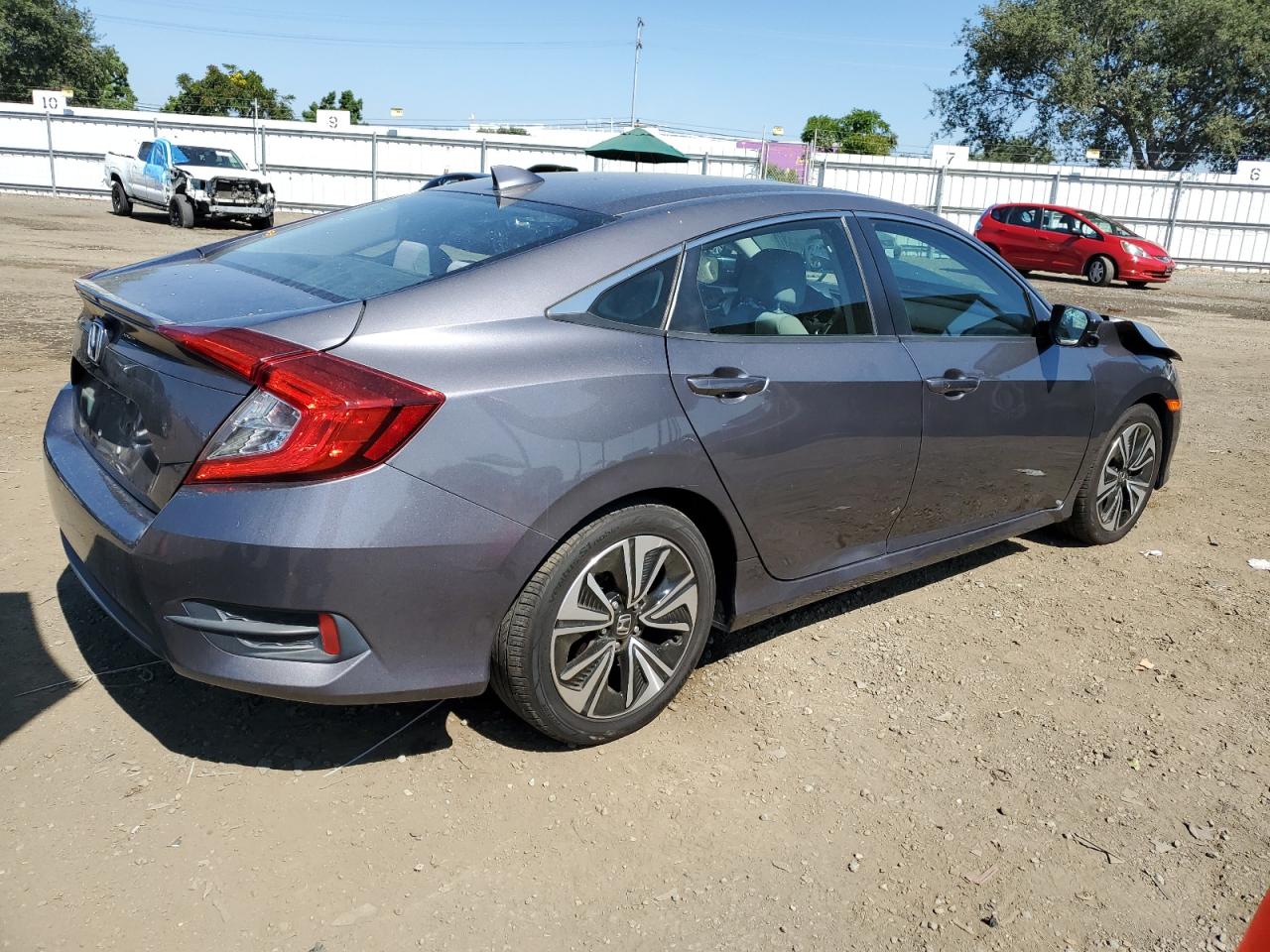 2HGFC1F33HH642780 HONDA CIVIC 2017