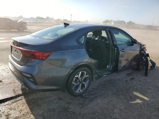 3KPF24AD5ME265698 Kia Forte FE 3