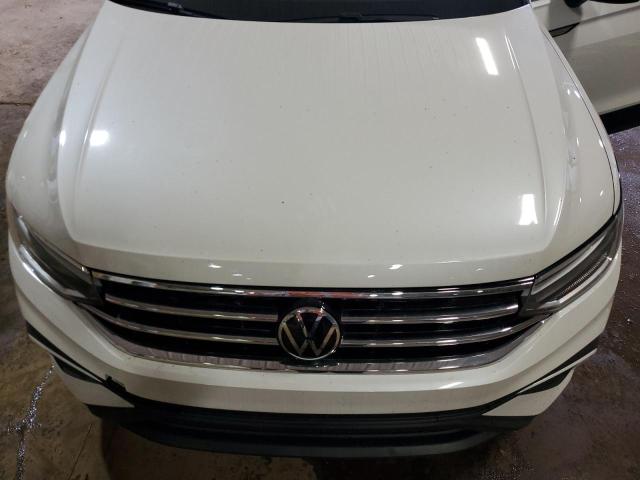 3VVMB7AXXPM034004 Volkswagen Tiguan SE 12