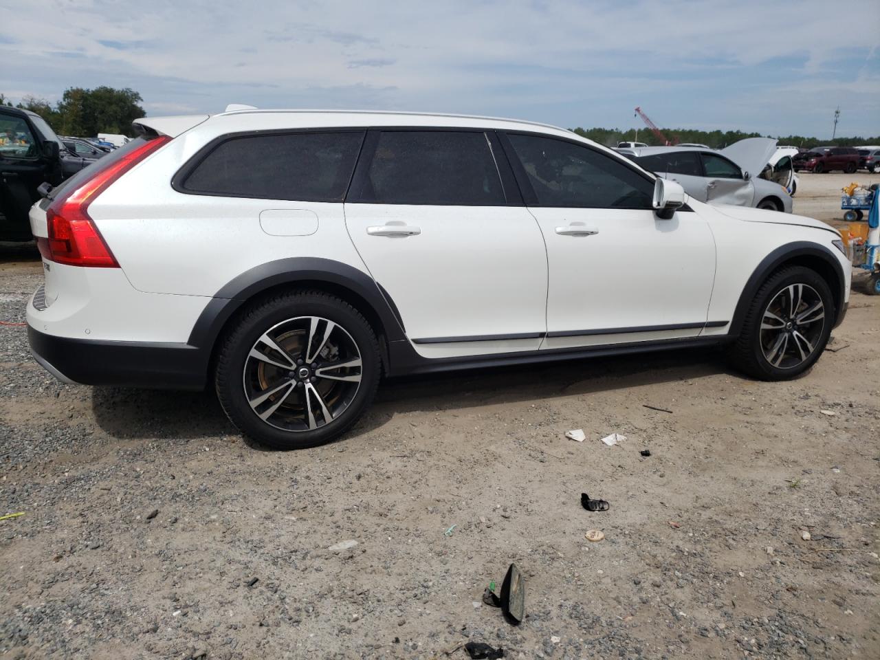 2018 Volvo V90 Cross Country T5 Momentum vin: YV4102NK5J1027004