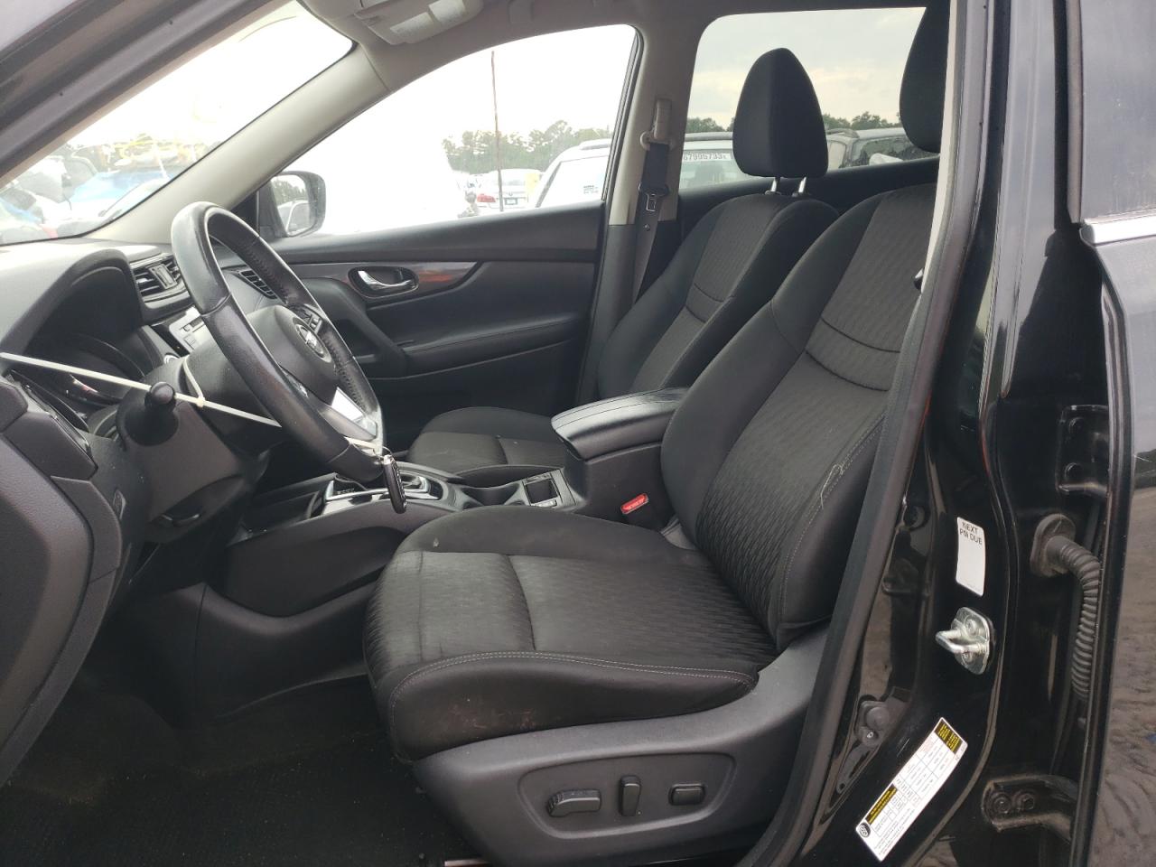 KNMAT2MT8JP515736 NISSAN ROGUE 2018