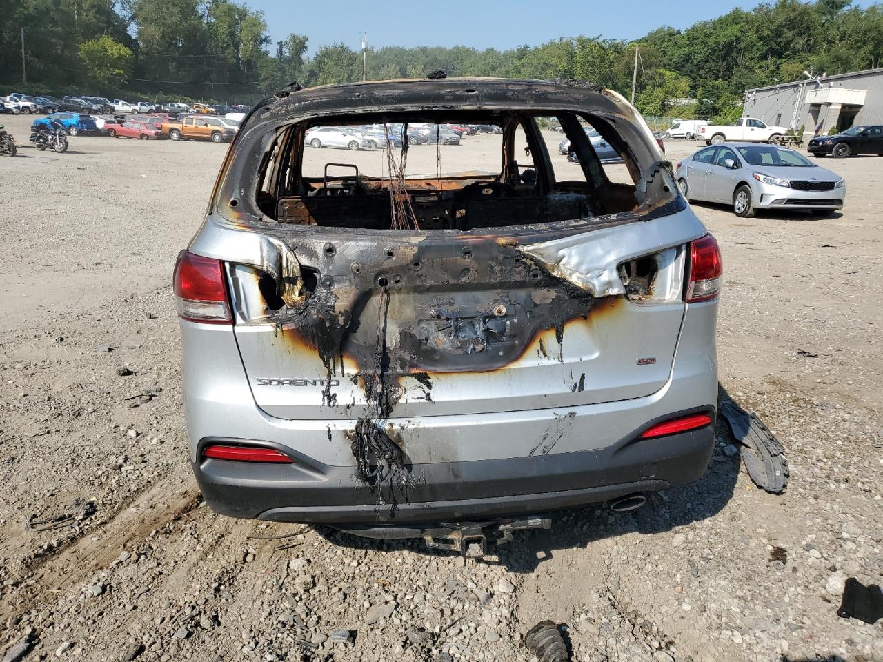 Lot #2206641914 2017 KIA SORENTO LX