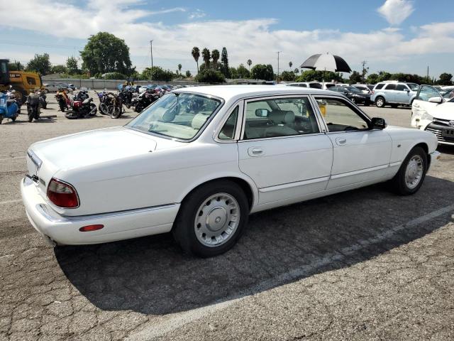 1998 Jaguar Vandenplas VIN: SAJKX624XWC841274 Lot: 69823643