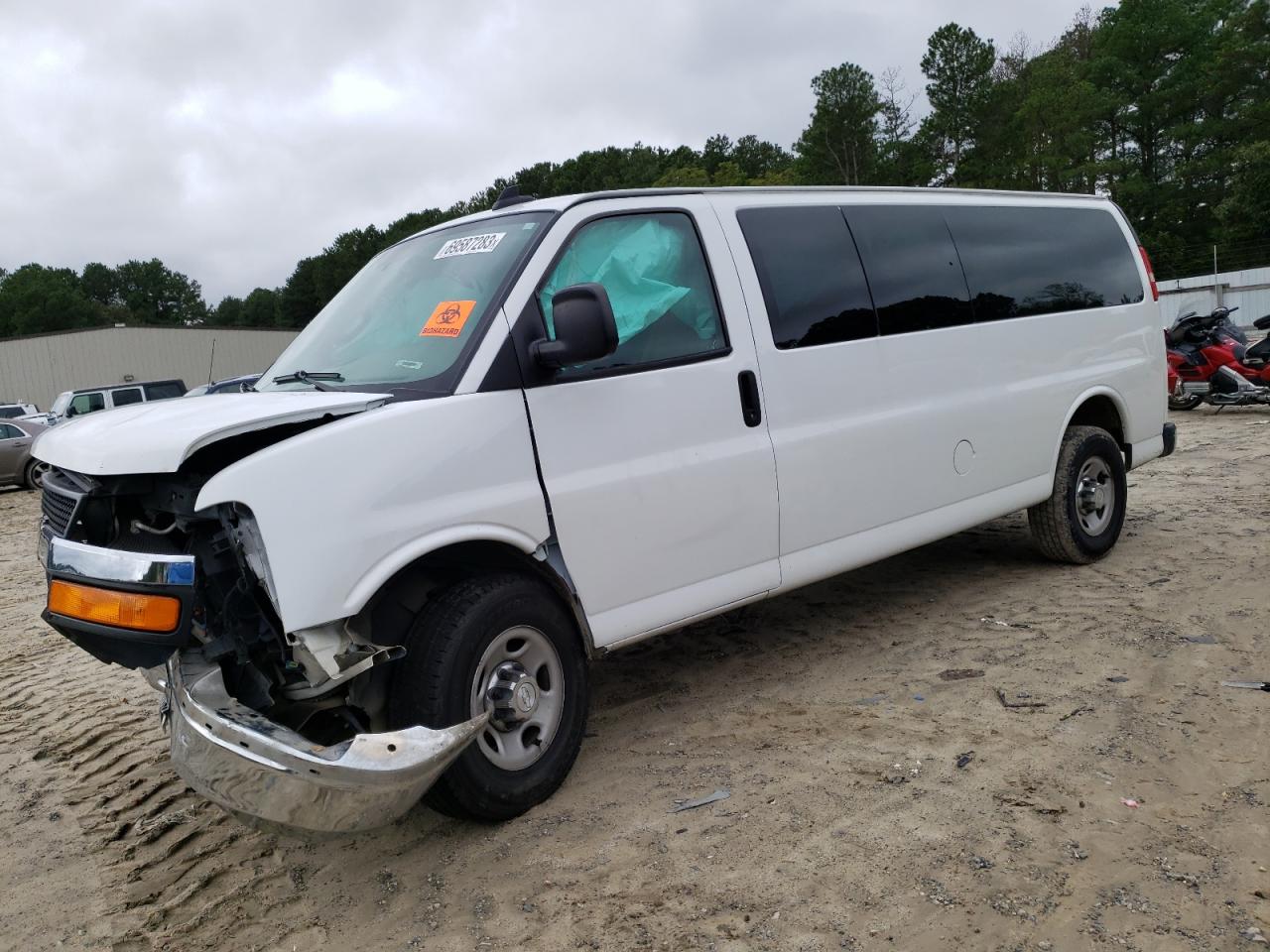 1GAZGPFG9H1121950 CHEVROLET EXPRESS 2017
