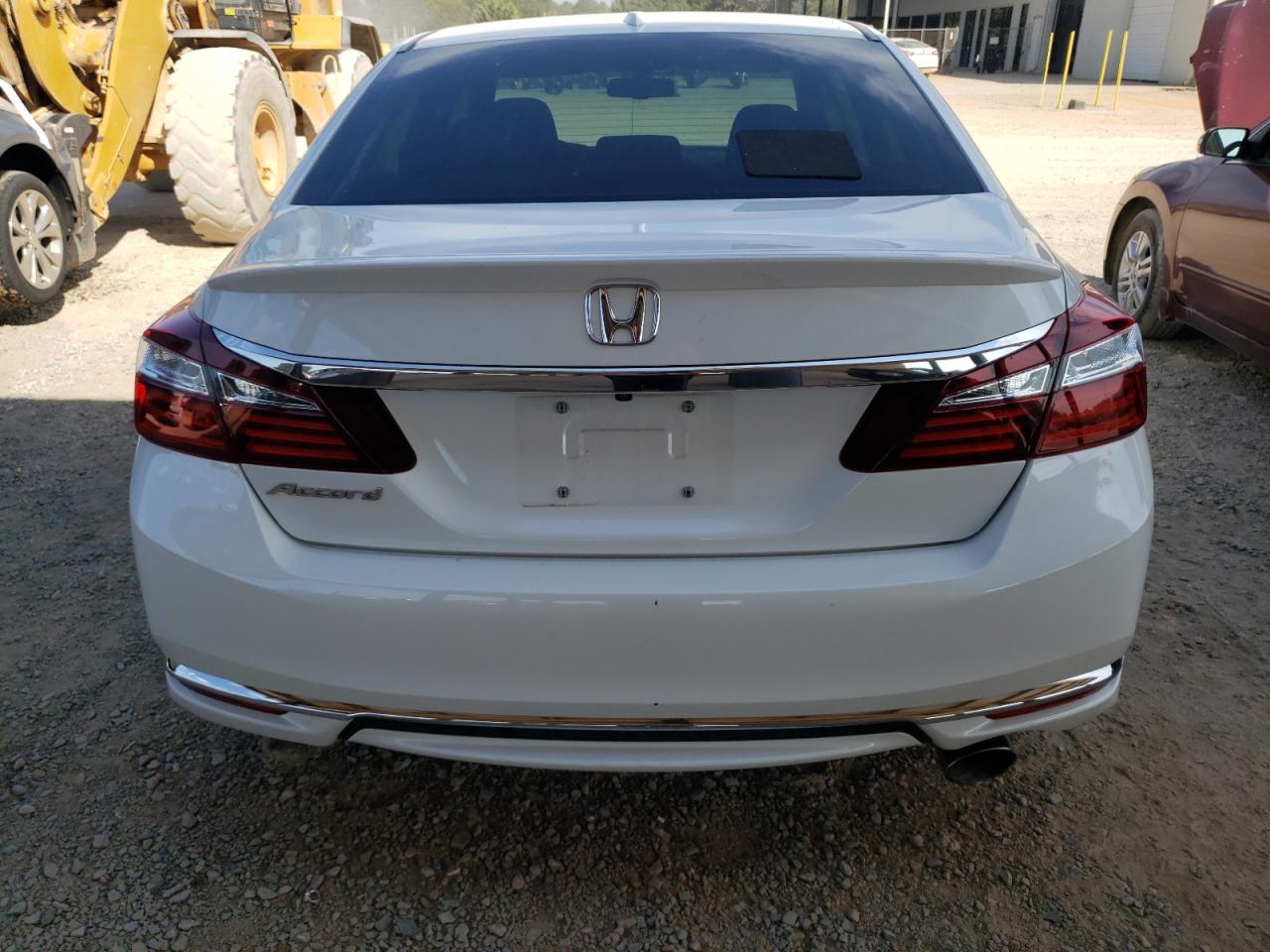 1HGCR2F87GA090555 HONDA ACCORD 2016
