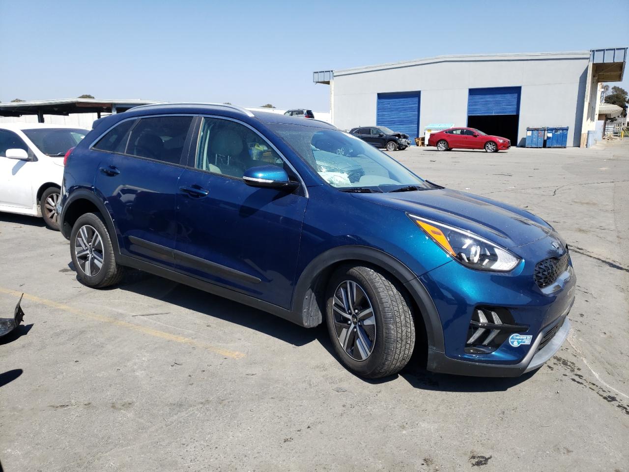 KNDCD3LD9L5400650 Kia Niro EX 4