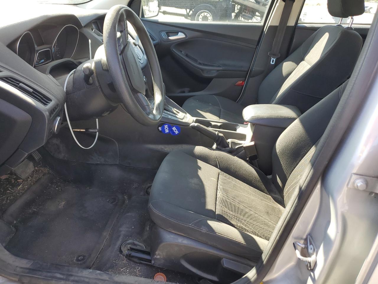 1FADP3F2XHL246352 FORD FOCUS 2017