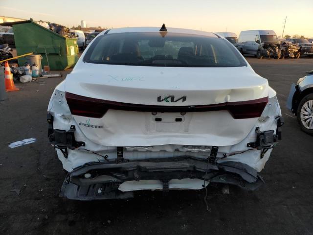 3KPF24AD4PE538733 KIA FORTE LX