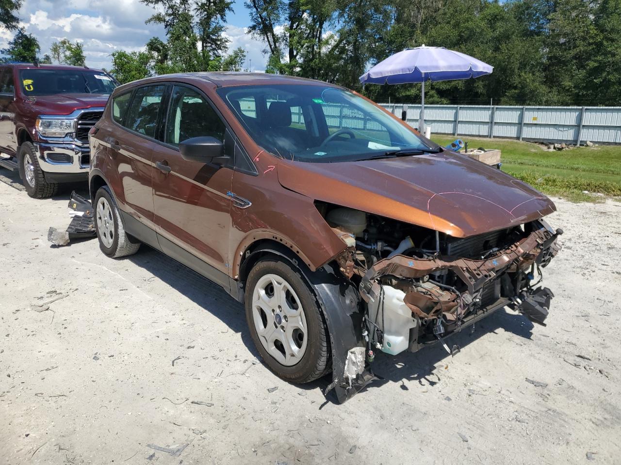 1FMCU0F75HUE64990 FORD ESCAPE 2017