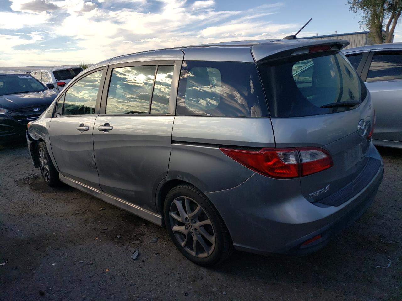 JM1CW2DL8C0124601 2012 Mazda 5