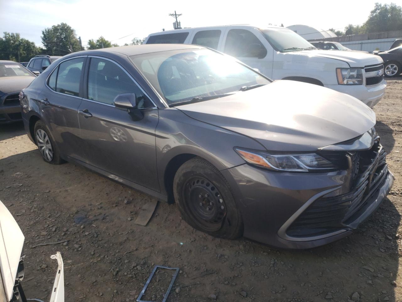 4T1C31AK3NU583184 2022 Toyota Camry Le