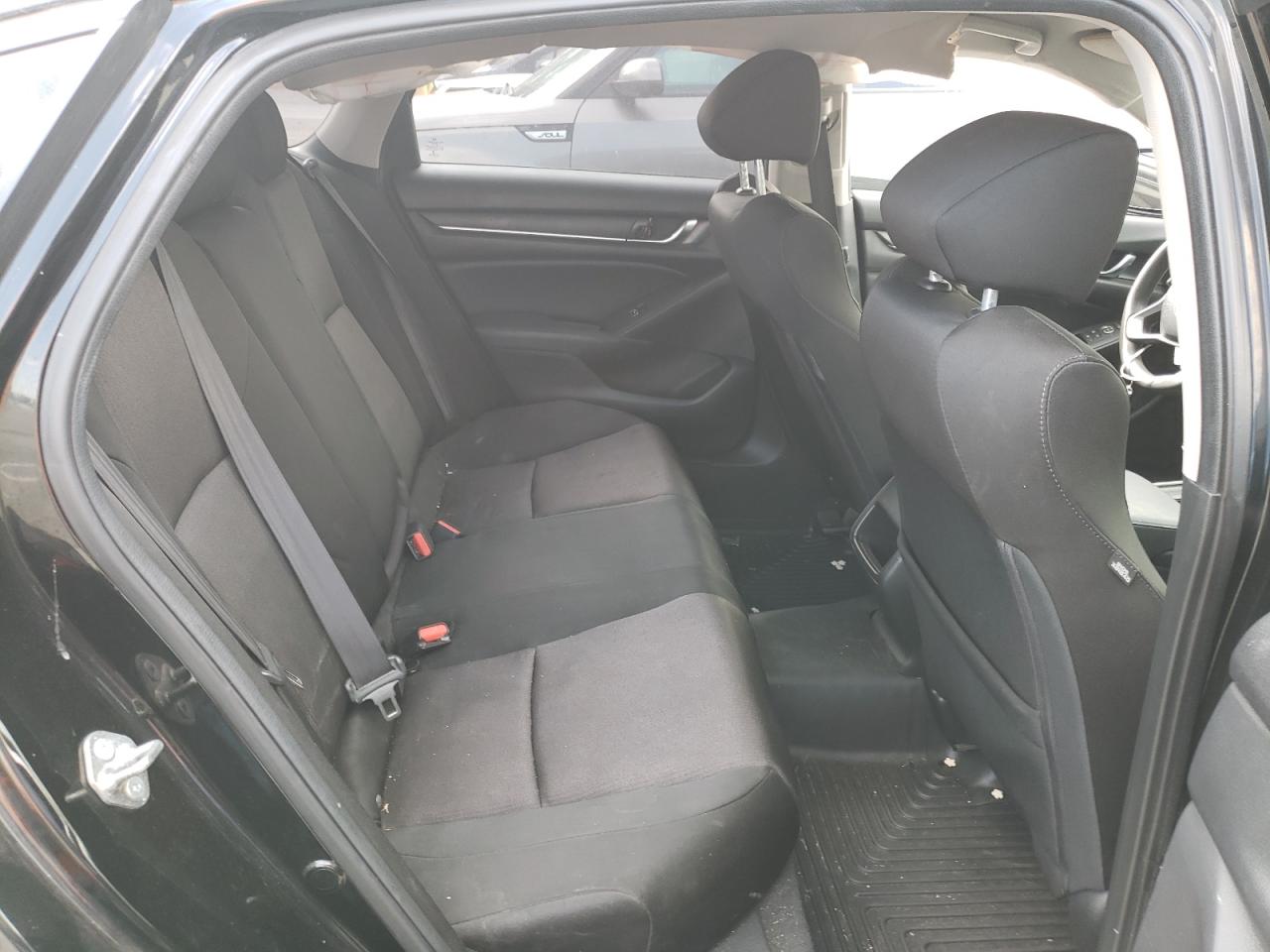 1HGCV1F19JA149282 HONDA ACCORD 2018