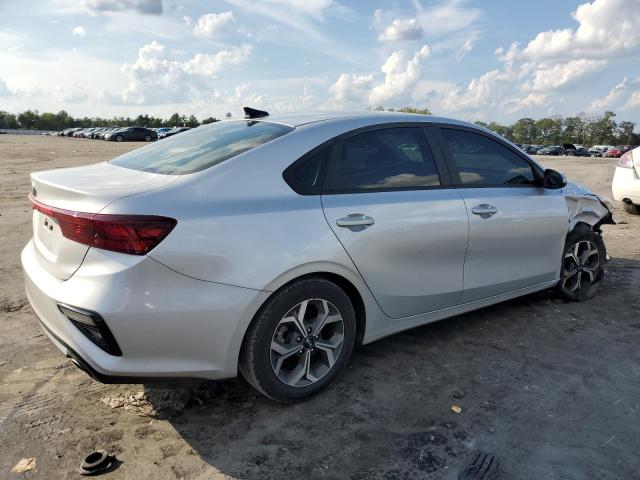 3KPF24AD8ME284374 KIA FORTE FE