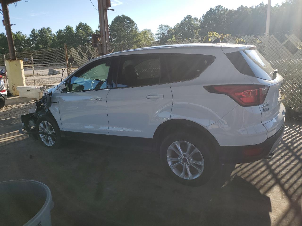 1FMCU9G98KUB33753 FORD ESCAPE 2019