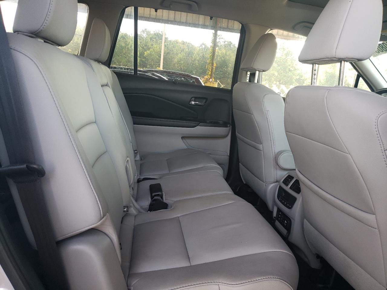 5FNYF5H94HB030651 HONDA PILOT 2017