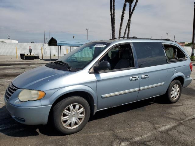 2005 Chrysler Town & Country Touring