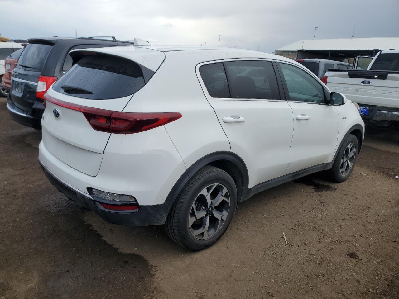 KNDPMCAC1L7776159 Kia Sportage L 3