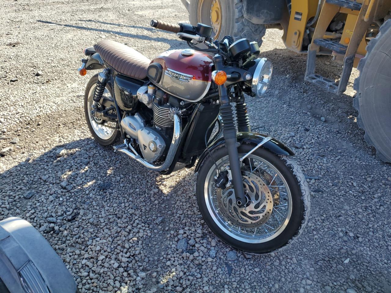 SMTD40HL7PTBF3486 TRIUMPH MOTORCYCLE BONNEVILLE 2023