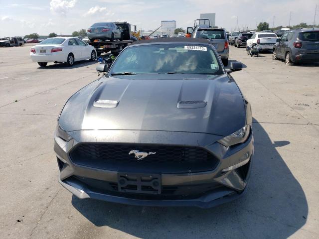 1FATP8UH3J5136222 Ford MUSTANG